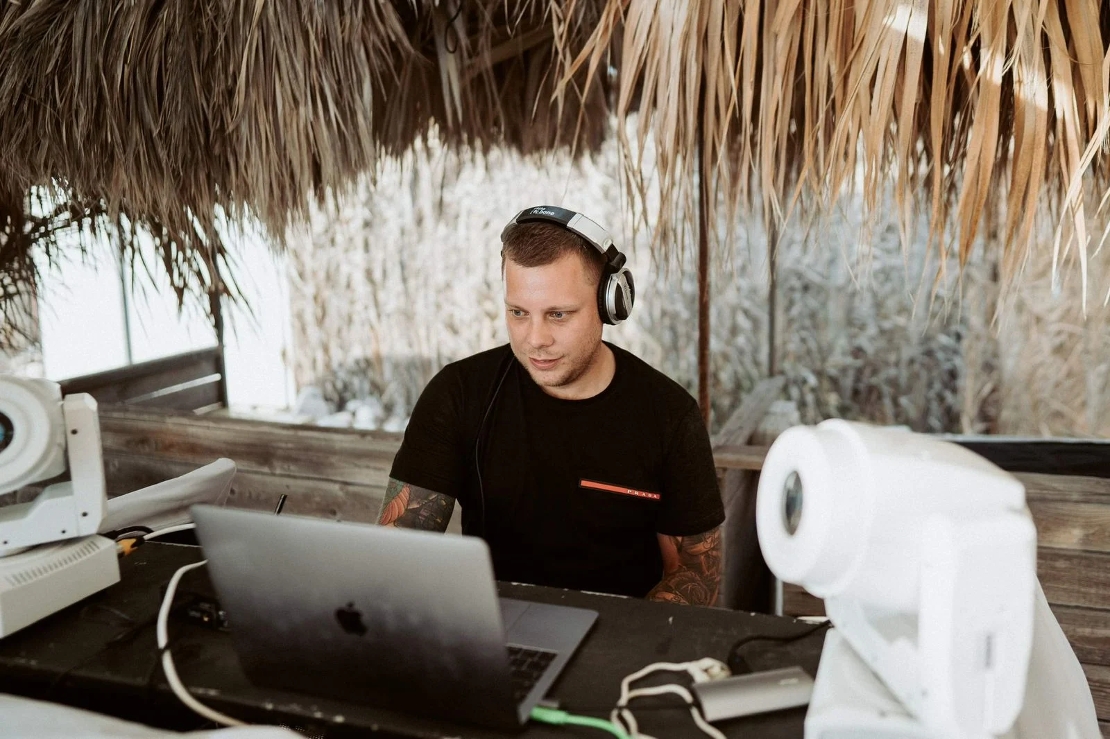 DJ Tom Owen - Cyprus Wedding DJ
